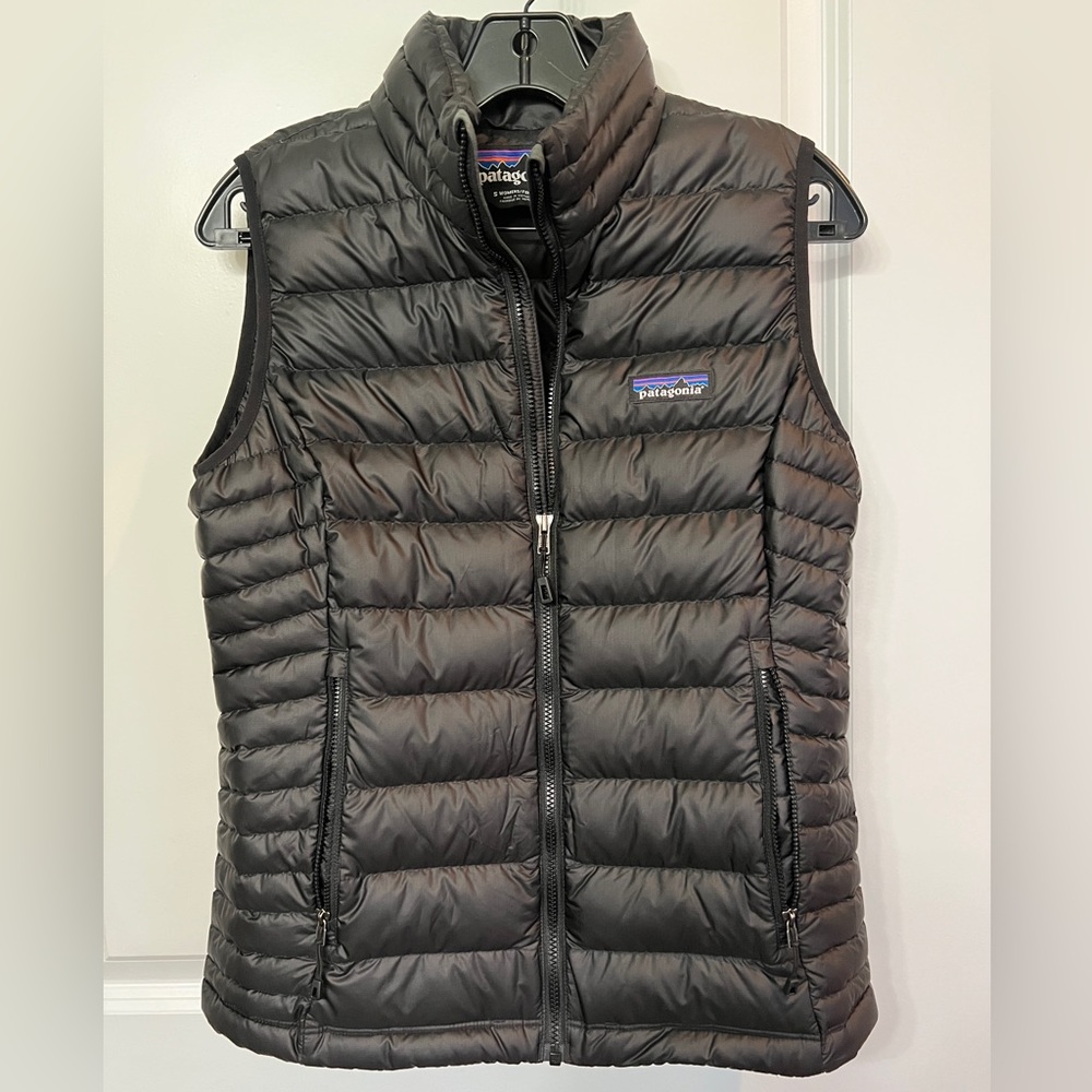 Patagonia womens down vest size small